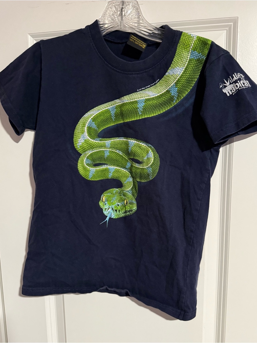Wild planet Australian green tree python snake graphic t shirt 2008 vintage m/L